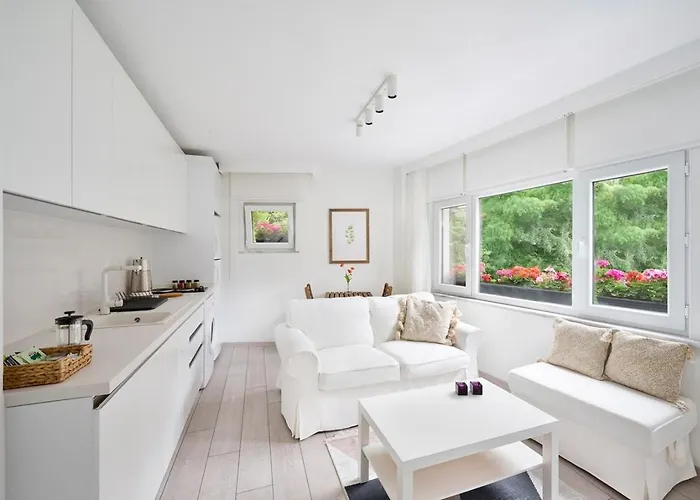 Bright Modern New 1Bed1Bath Hidden Gem Bebek! #78